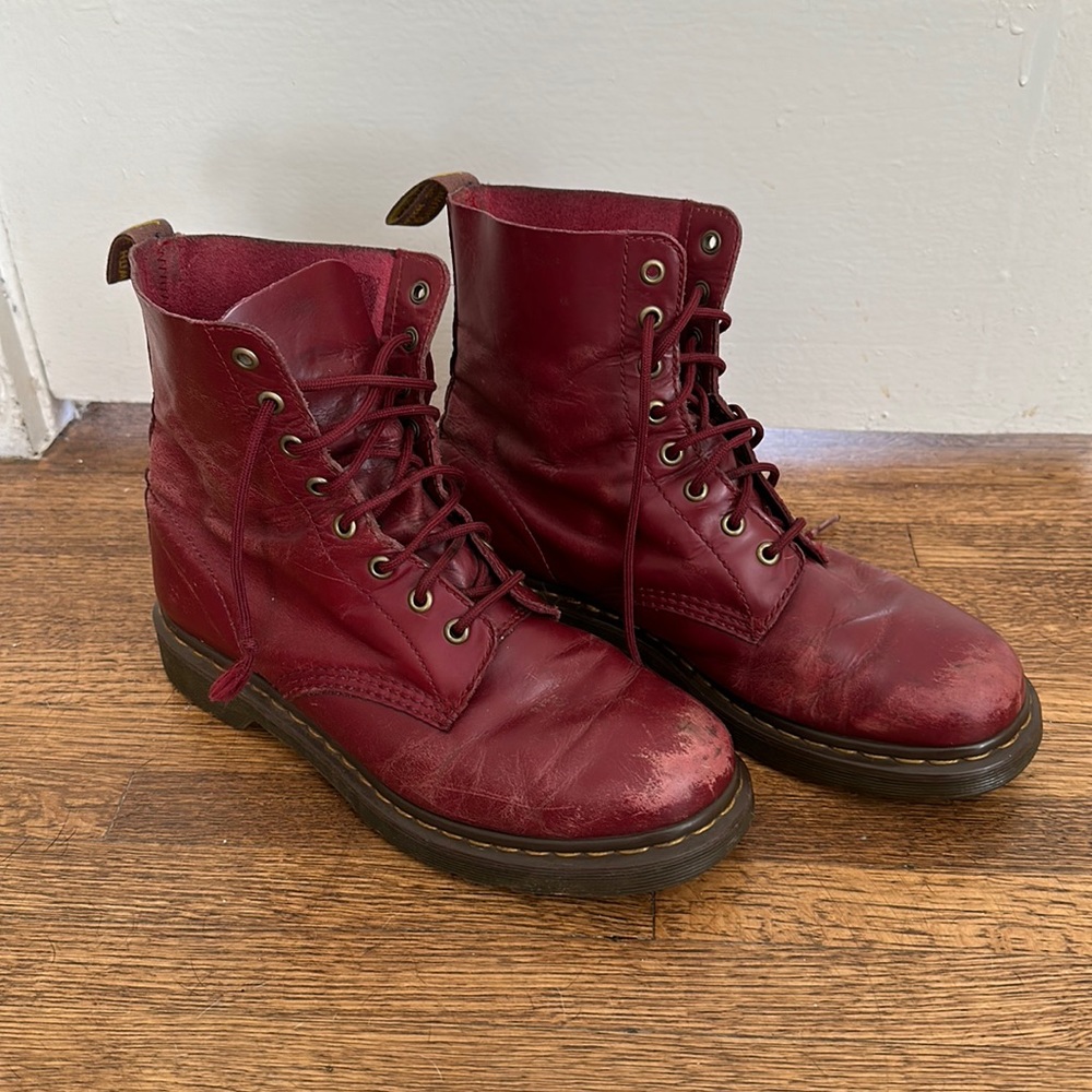 Dr Martens Pascal Women’s Boots in Cherry (size - 10 US / 42 EU)